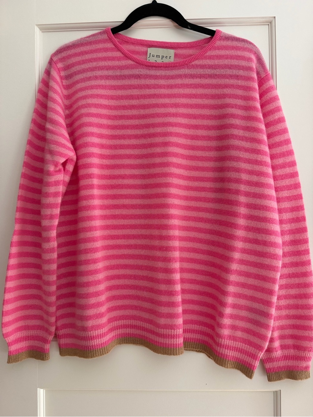 Jumper 1234 Women's Pink Striped Crewneck Sweater